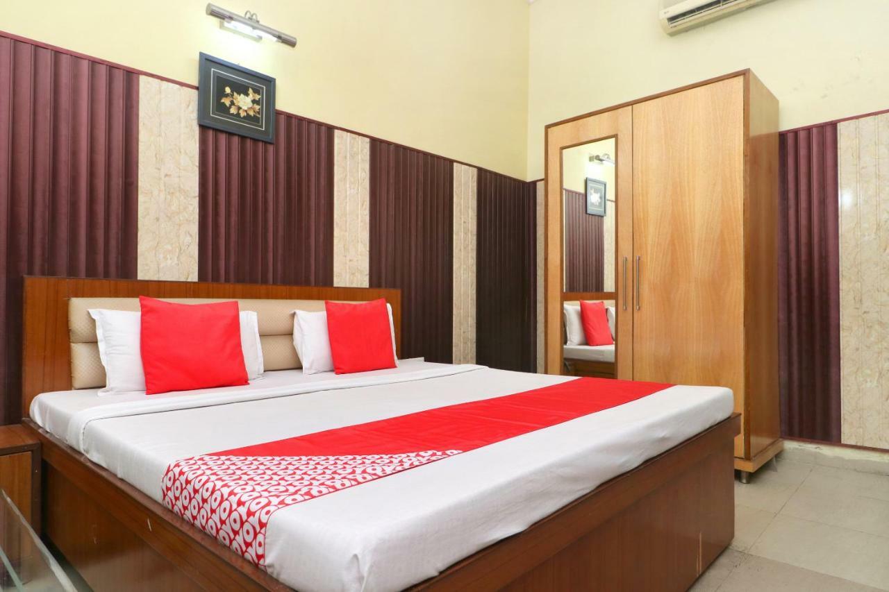 Oyo 40699 Grand Sokhi Otel Tarn Taran Dış mekan fotoğraf